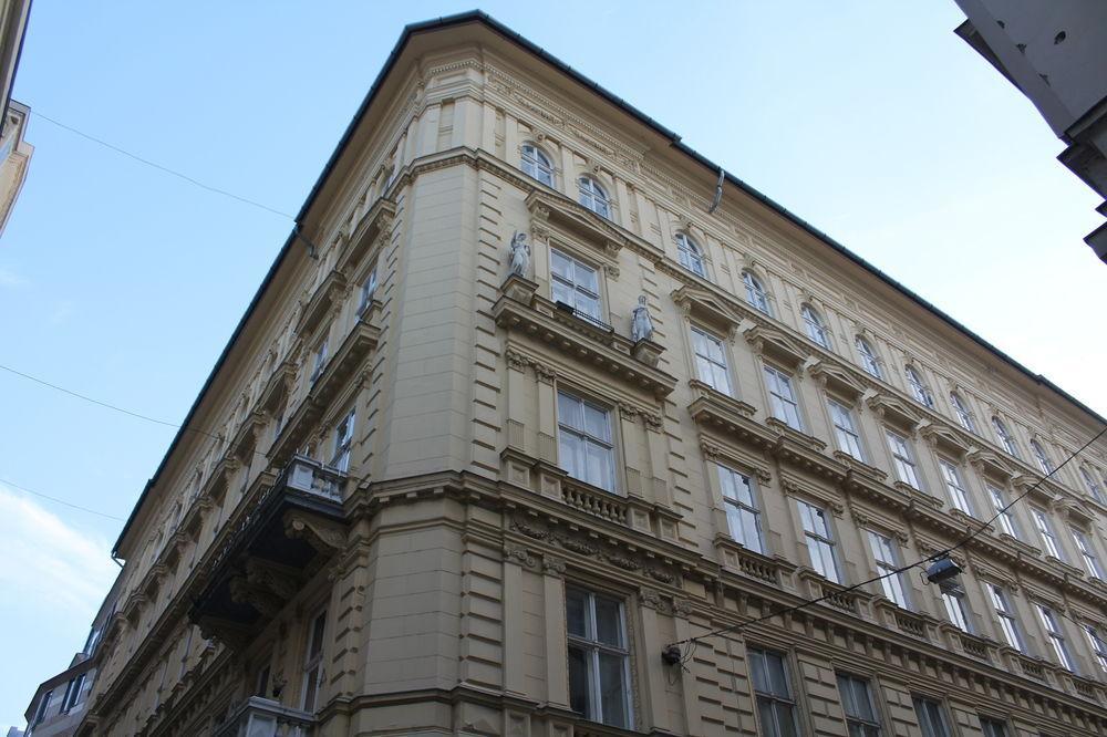 بودابست Old Monarchia Hotel المظهر الخارجي الصورة